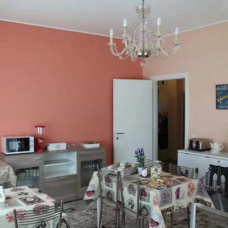 Casamia Alojamento de Acomodação e Pequeno-almoço Castelletto sopra Ticino